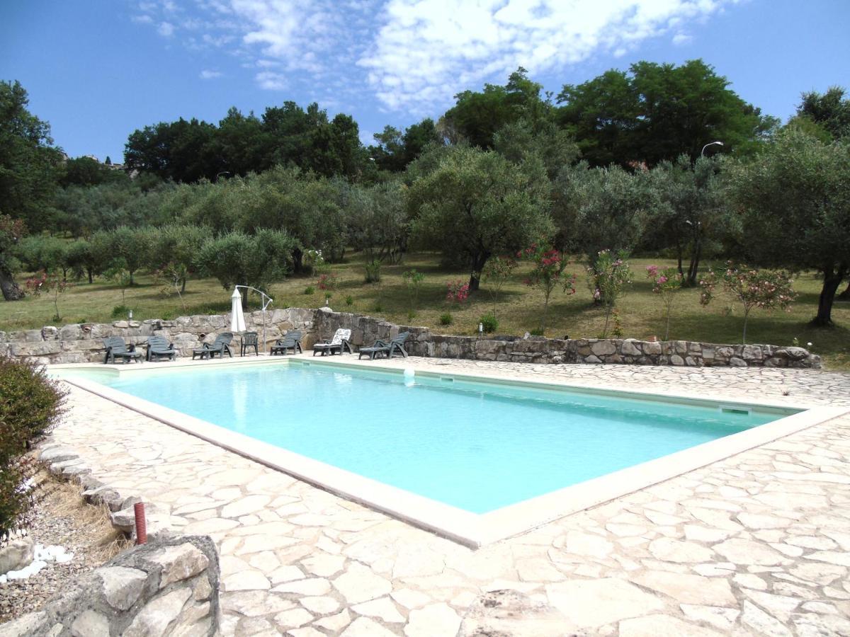 Agriturismo Camera Rosa Тоди Экстерьер фото