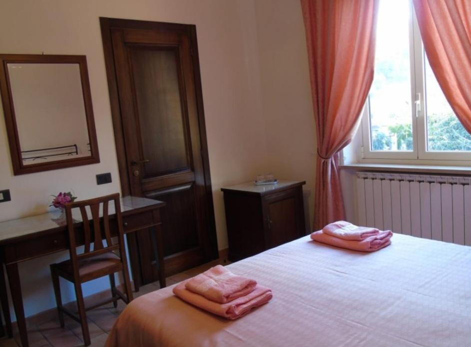 Agriturismo Camera Rosa Тоди Экстерьер фото