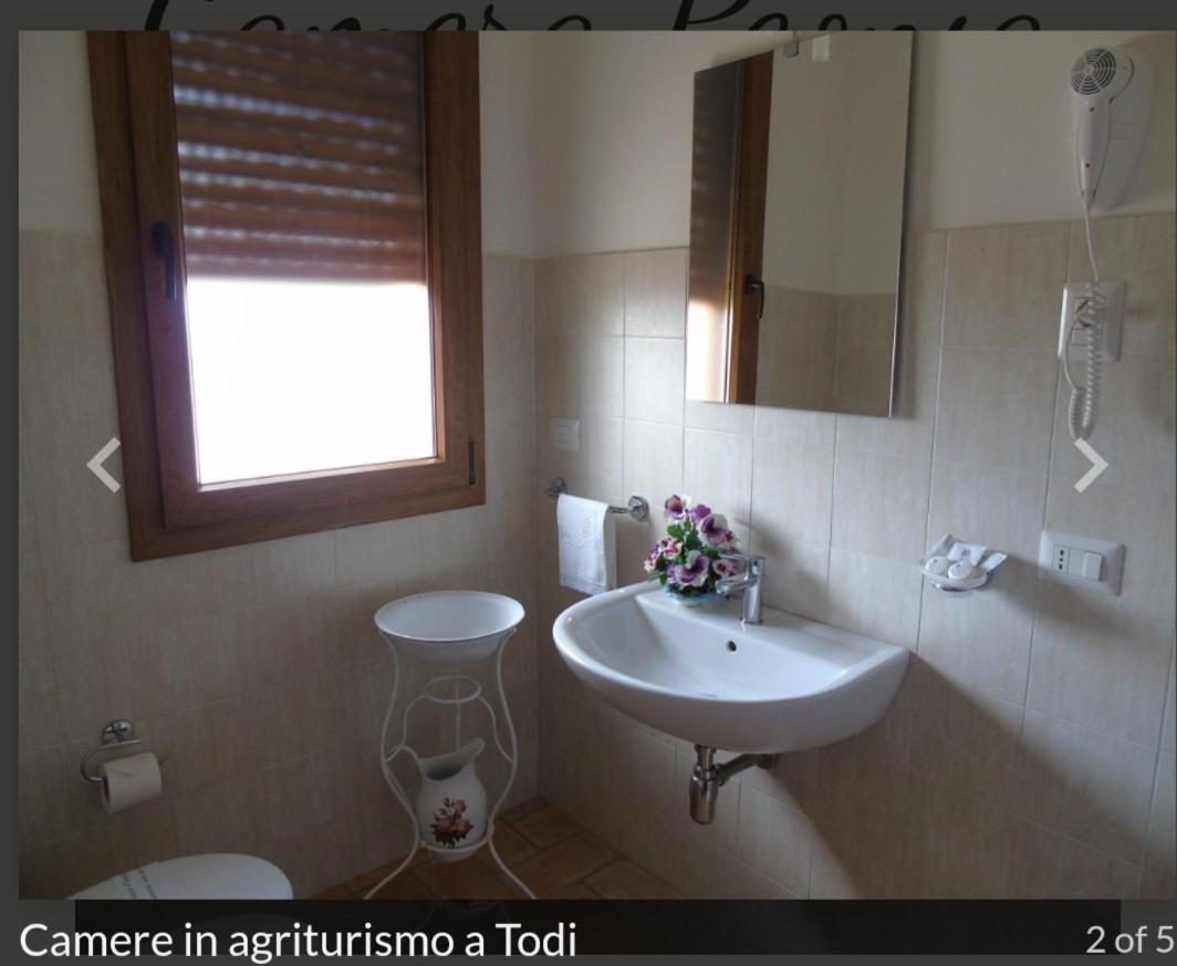 Agriturismo Camera Rosa Тоди Экстерьер фото